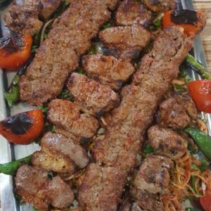 Grilltaler Adana Lamm kebap spieß und Rinderfilet spieß Menü
